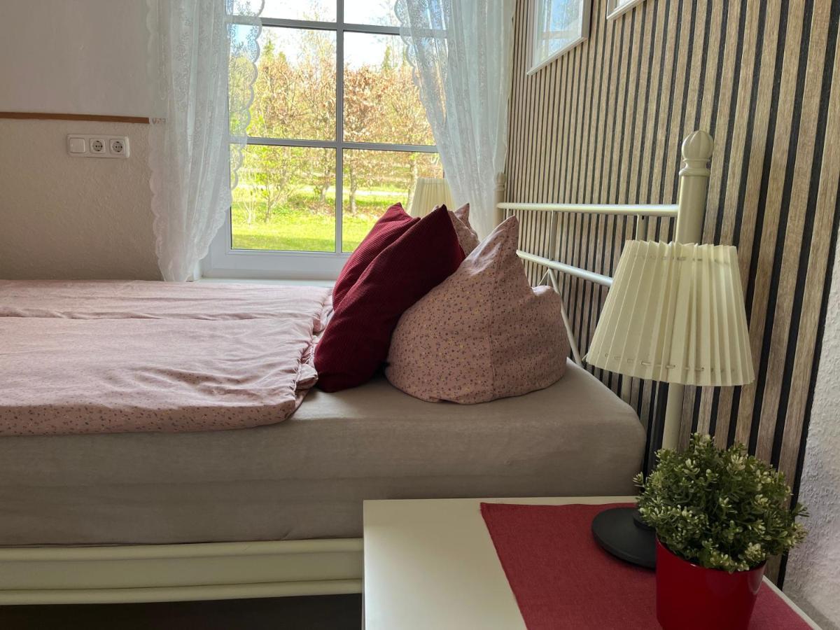 Fewo Eg Im Roten Haus Am Ostsee Radweg Ovs 103 Neu 20 Blowatz 외부 사진